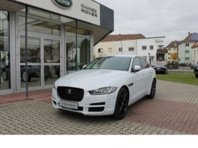 acheter voiture Jaguar XE Essence moins cher