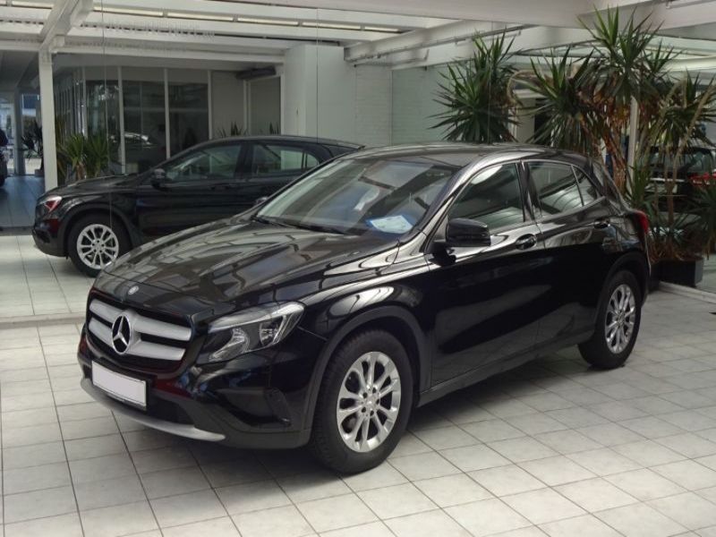 acheter voiture Mercedes GLA Essence moins cher