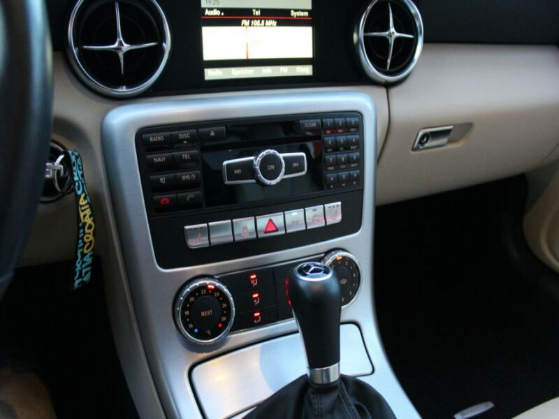 Vente voiture Mercedes SLK Electrique moins cher - photo 8