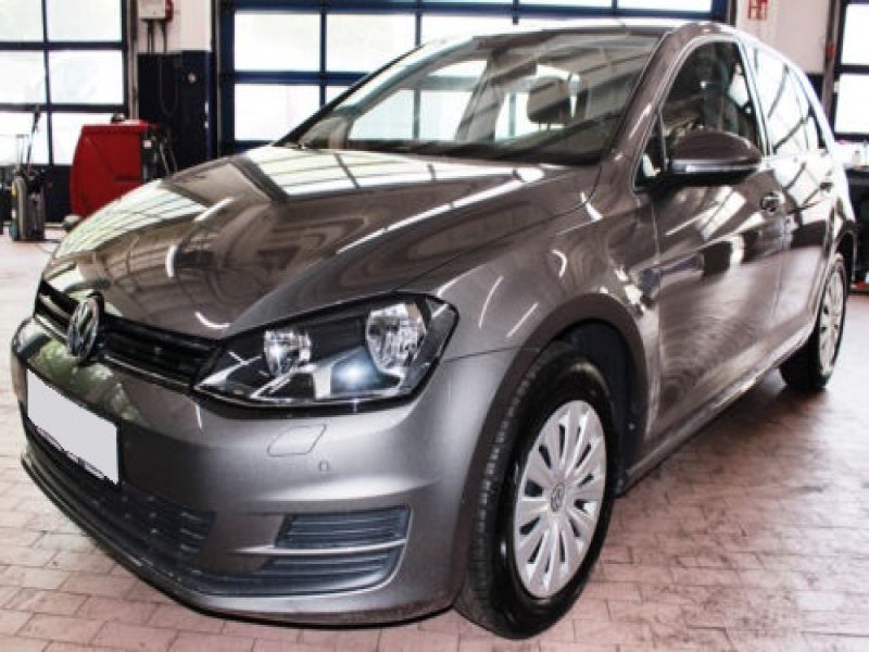 acheter voiture Volkswagen Golf Essence moins cher