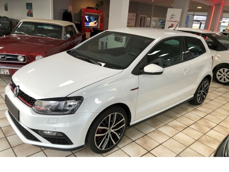 acheter voiture Volkswagen Polo Essence moins cher